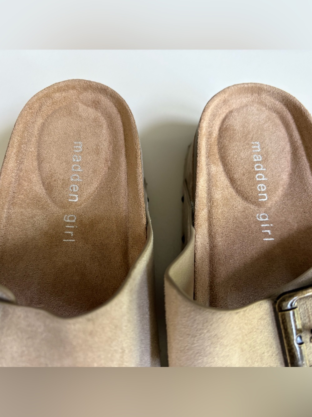 NWOT Madden Girl Babess Y2K Platform Slides Sz 10 - Picture 3 of 8